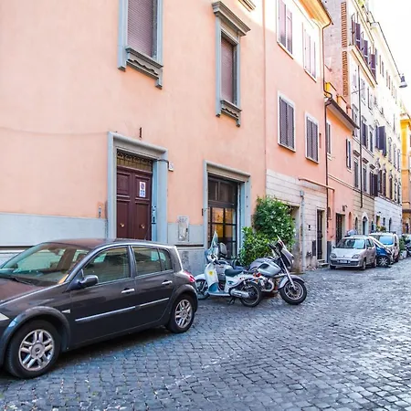 Spacious With Sunny Terrace Near Vatican * 로마