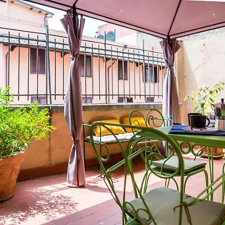 Apartamento Spacious With Sunny Terrace Near Vatican *