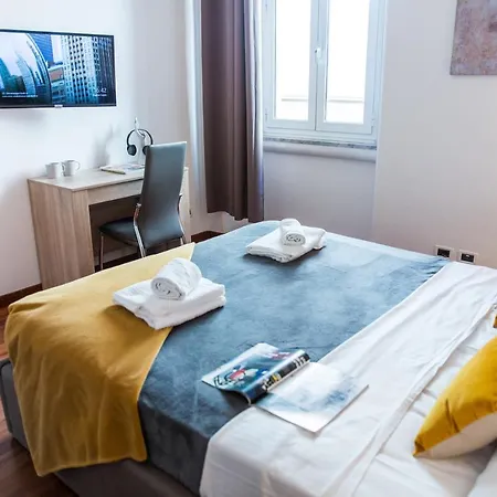 Spacious With Sunny Terrace Near Vatican Apartamento